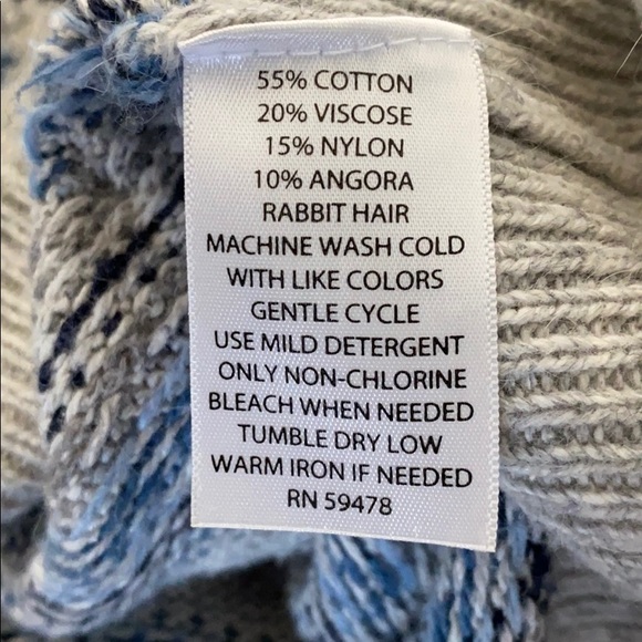 Kaisely V-Neck Sweater - Picture 9 of 9